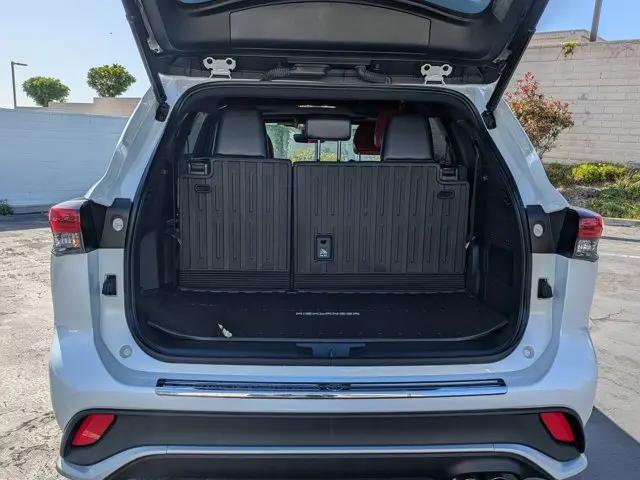 2023 Toyota Highlander XSE