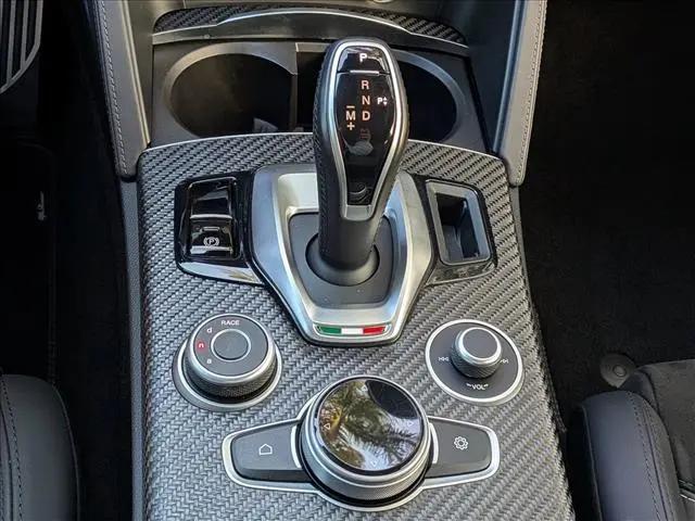 2024 Alfa Romeo Stelvio Quadrifoglio Carbon AWD