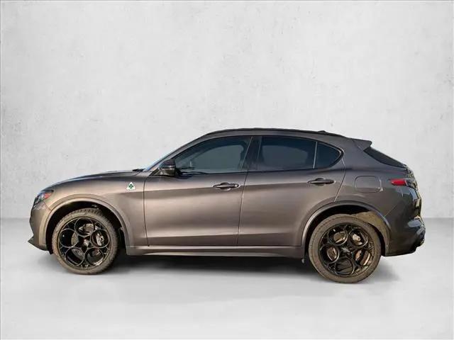 2024 Alfa Romeo Stelvio Quadrifoglio Carbon AWD