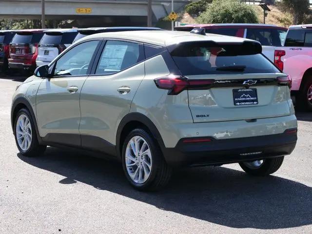 2027 Chevrolet Bolt LT FWD