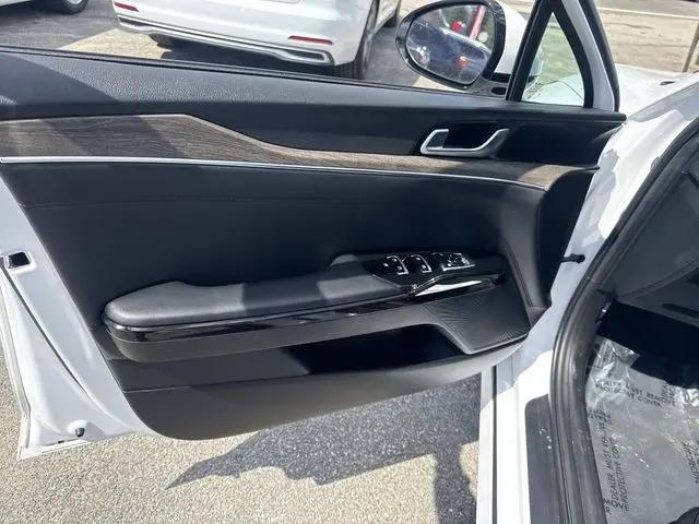 2023 Kia K5 EX