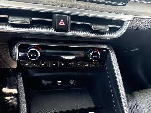 2023 Kia K5 EX