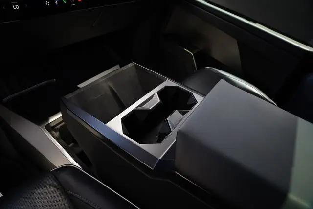 2024 Tesla Cybertruck All-Wheel Drive