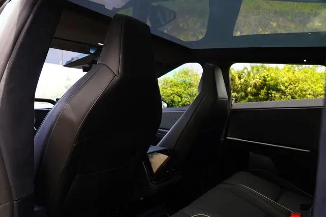 2024 Tesla Cybertruck All-Wheel Drive