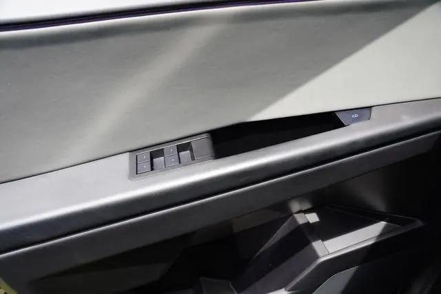 2024 Tesla Cybertruck All-Wheel Drive