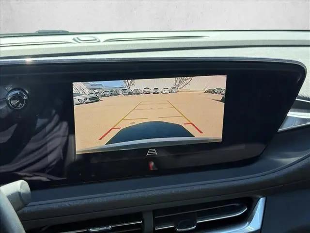 2024 Buick NV Preferred FWD