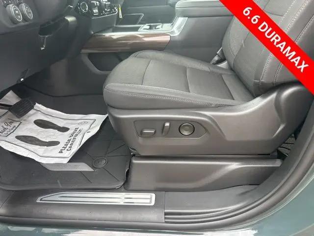 2026 Chevrolet Silverado 3500HD LT