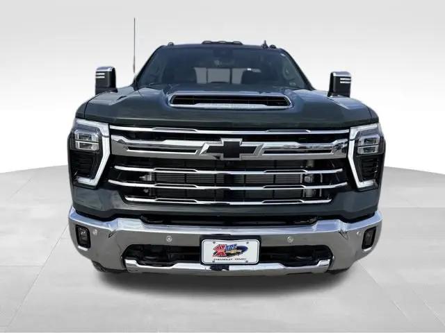 2026 Chevrolet Silverado 2500HD Crew Cab, Standard Bed, LTZ, 4WD