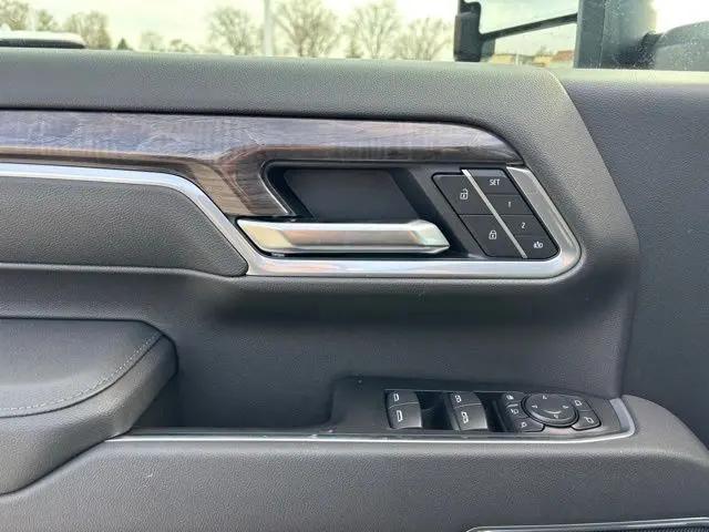 2026 Chevrolet Silverado 2500HD Crew Cab, Standard Bed, LTZ, 4WD