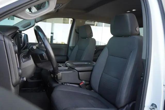 2020 Chevrolet Silverado 1500 4WD Crew Cab Short Bed RST