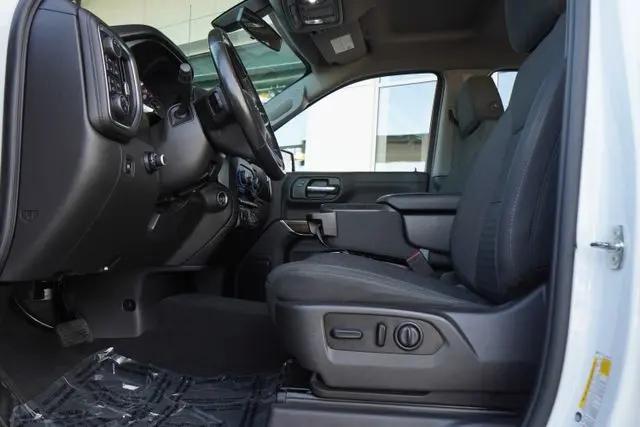 2020 Chevrolet Silverado 1500 4WD Crew Cab Short Bed RST