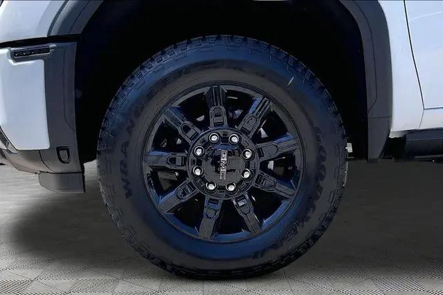 2026 GMC Sierra 3500HD Crew Cab, Long Bed, AT4, 4WD
