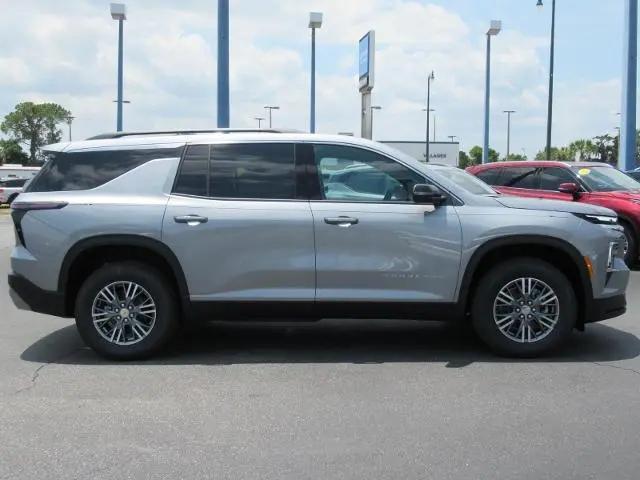 2026 Chevrolet Traverse FWD LT