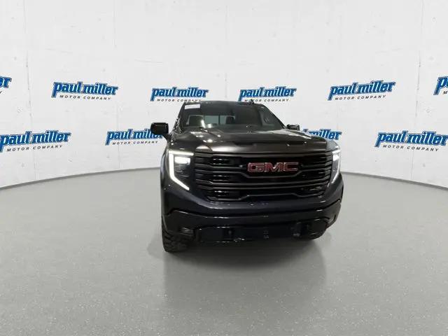 2022 GMC Sierra 1500 4WD Crew Cab Short Box AT4X