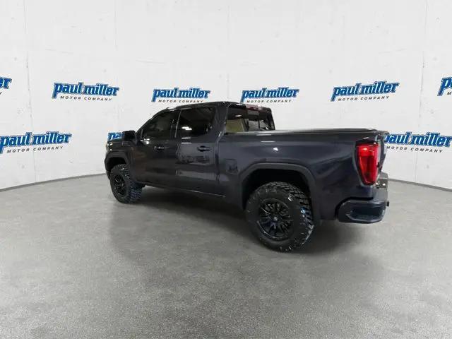 2022 GMC Sierra 1500 4WD Crew Cab Short Box AT4X