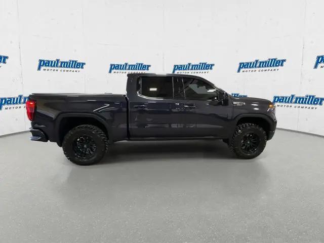 2022 GMC Sierra 1500 4WD Crew Cab Short Box AT4X