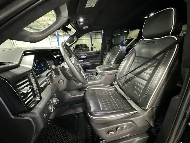 2022 GMC Sierra 1500 4WD Crew Cab Short Box AT4X
