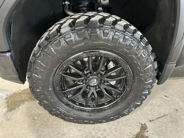 2022 GMC Sierra 1500 4WD Crew Cab Short Box AT4X