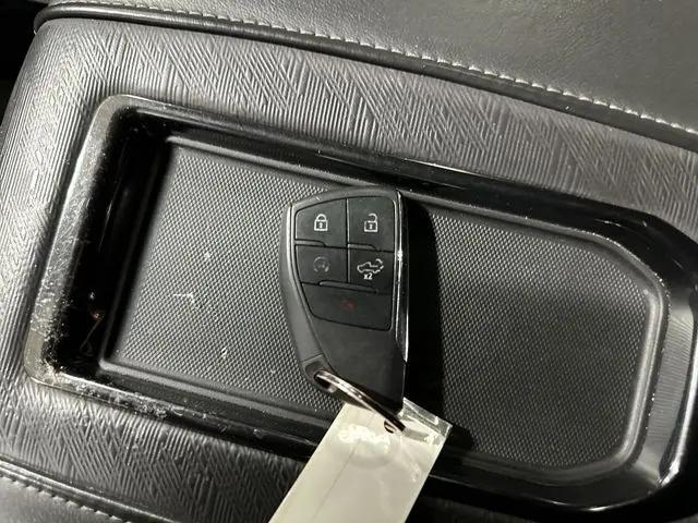 2022 GMC Sierra 1500 4WD Crew Cab Short Box AT4X