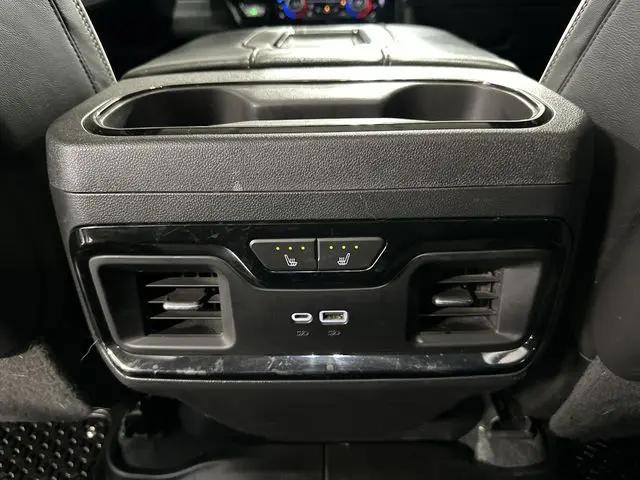 2022 GMC Sierra 1500 4WD Crew Cab Short Box AT4X