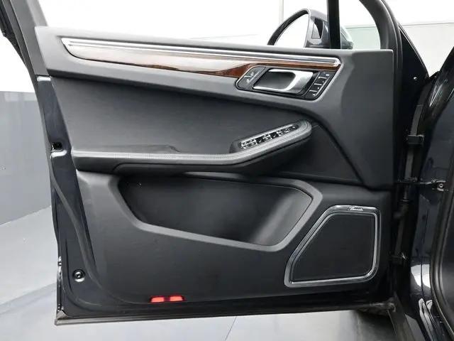 2023 Porsche Macan S
