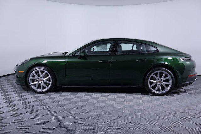 2026 Porsche Panamera 4