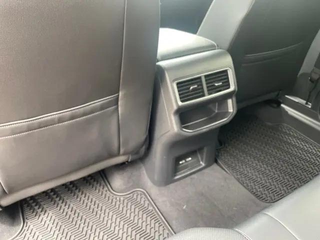 2026 Volkswagen Atlas Cross Sport SE
