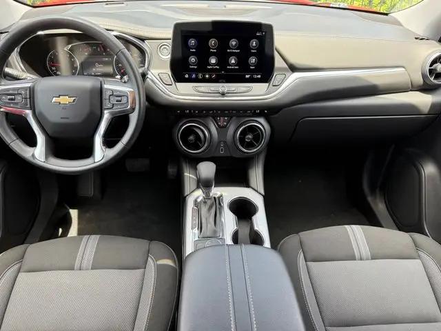 2025 Chevrolet Blazer FWD 2LT