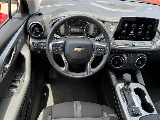 2025 Chevrolet Blazer FWD 2LT