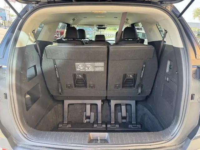 2025 Kia Carnival MPV LXS