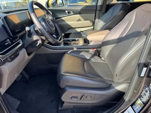 2025 Kia Carnival MPV LXS