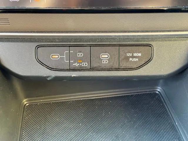 2025 Kia Carnival MPV LXS
