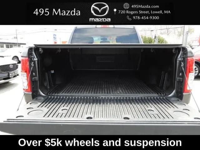 2022 Ram 1500 Big Horn Crew Cab 4x4 5'7" Box