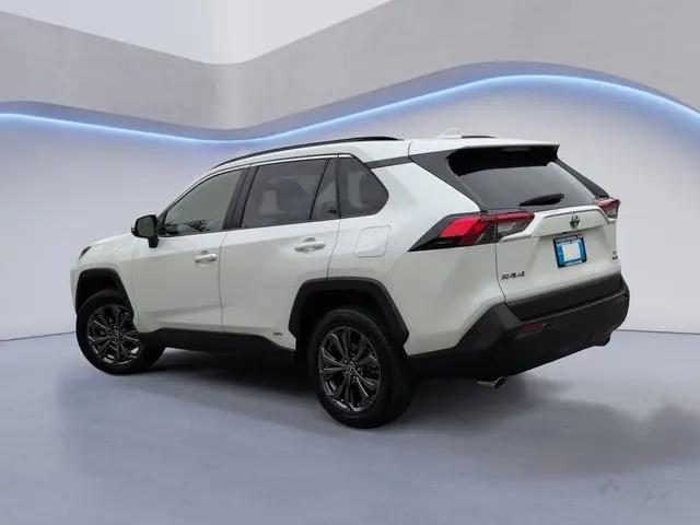 2022 Toyota RAV4 Hybrid XLE Premium