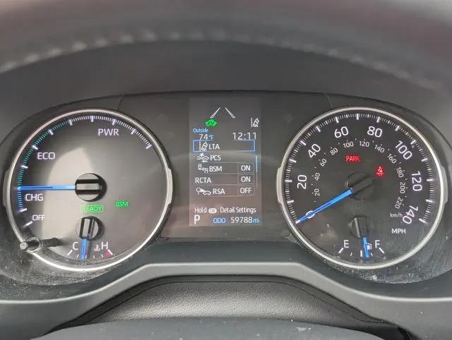 2022 Toyota RAV4 Hybrid XLE Premium