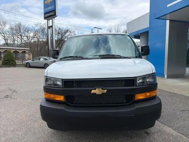 2026 Chevrolet Express Cargo Van 2500 Regular Wheelbase, WT, RWD