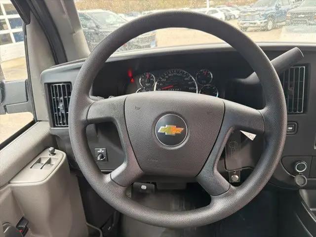2026 Chevrolet Express Cargo Van 2500 Regular Wheelbase, WT, RWD