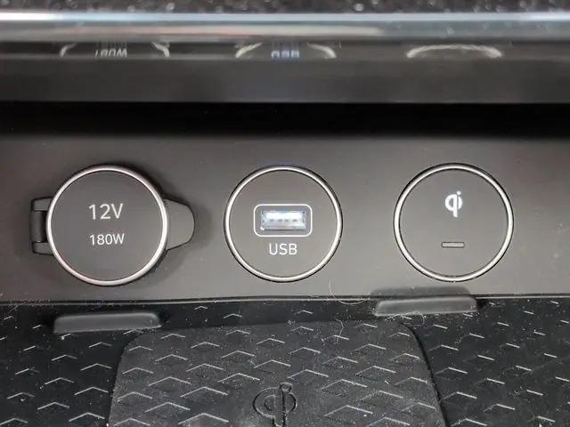 2025 Genesis G70 3.3T AWD Sport Advanced