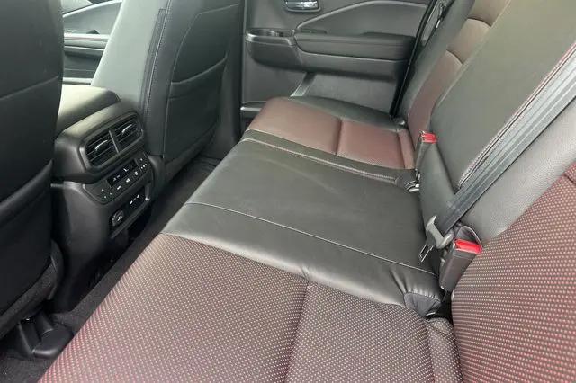 2026 Honda Ridgeline Black Edition Two-Tone