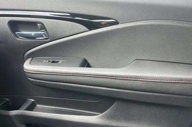 2026 Honda Ridgeline Black Edition Two-Tone