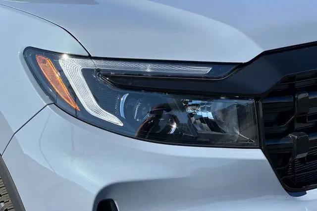 2026 Honda Ridgeline Black Edition Two-Tone