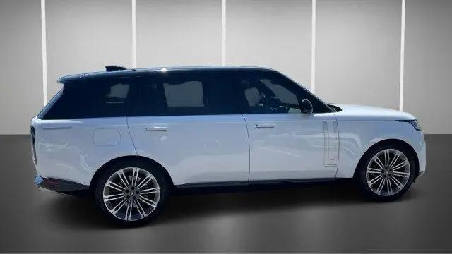 2024 Land Rover Range Rover P530 Autobiography