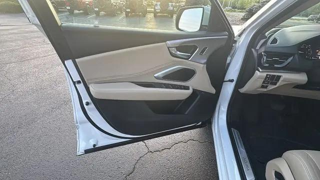 2023 Acura RDX Standard