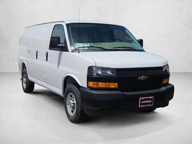 2026 Chevrolet Express Cargo Van 2500 Regular Wheelbase, WT, RWD