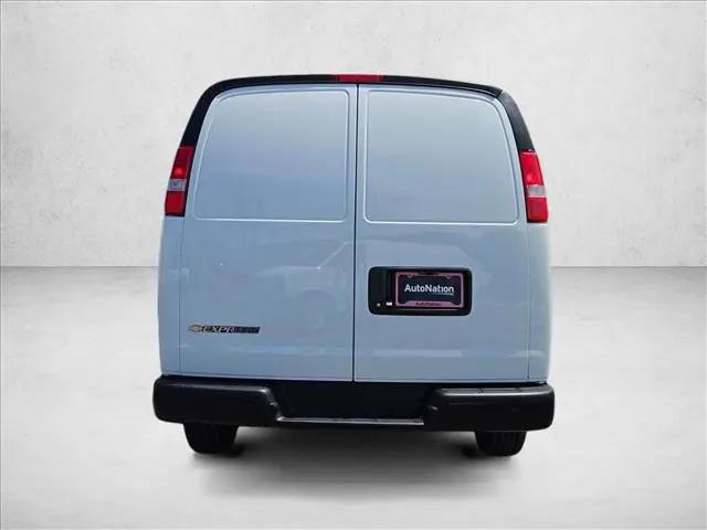 2026 Chevrolet Express Cargo Van 2500 Regular Wheelbase, WT, RWD