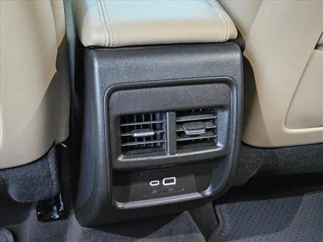 2025 Cadillac XT4 FWD Premium Luxury