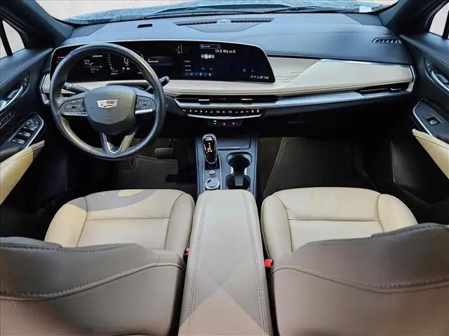 2025 Cadillac XT4 FWD Premium Luxury