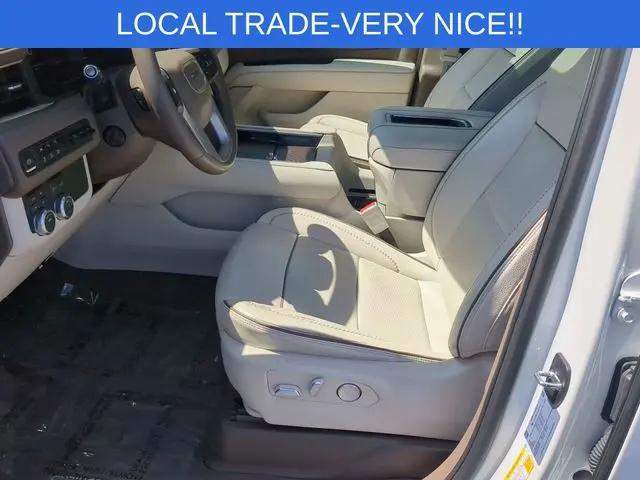 2023 GMC Yukon 4WD Denali