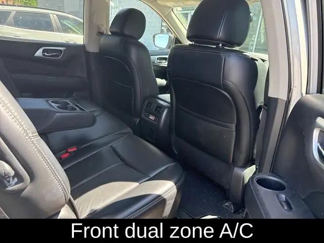 2017 Nissan Pathfinder SL