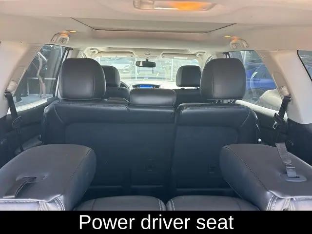 2017 Nissan Pathfinder SL